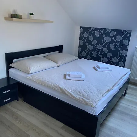 Ager Apartment *